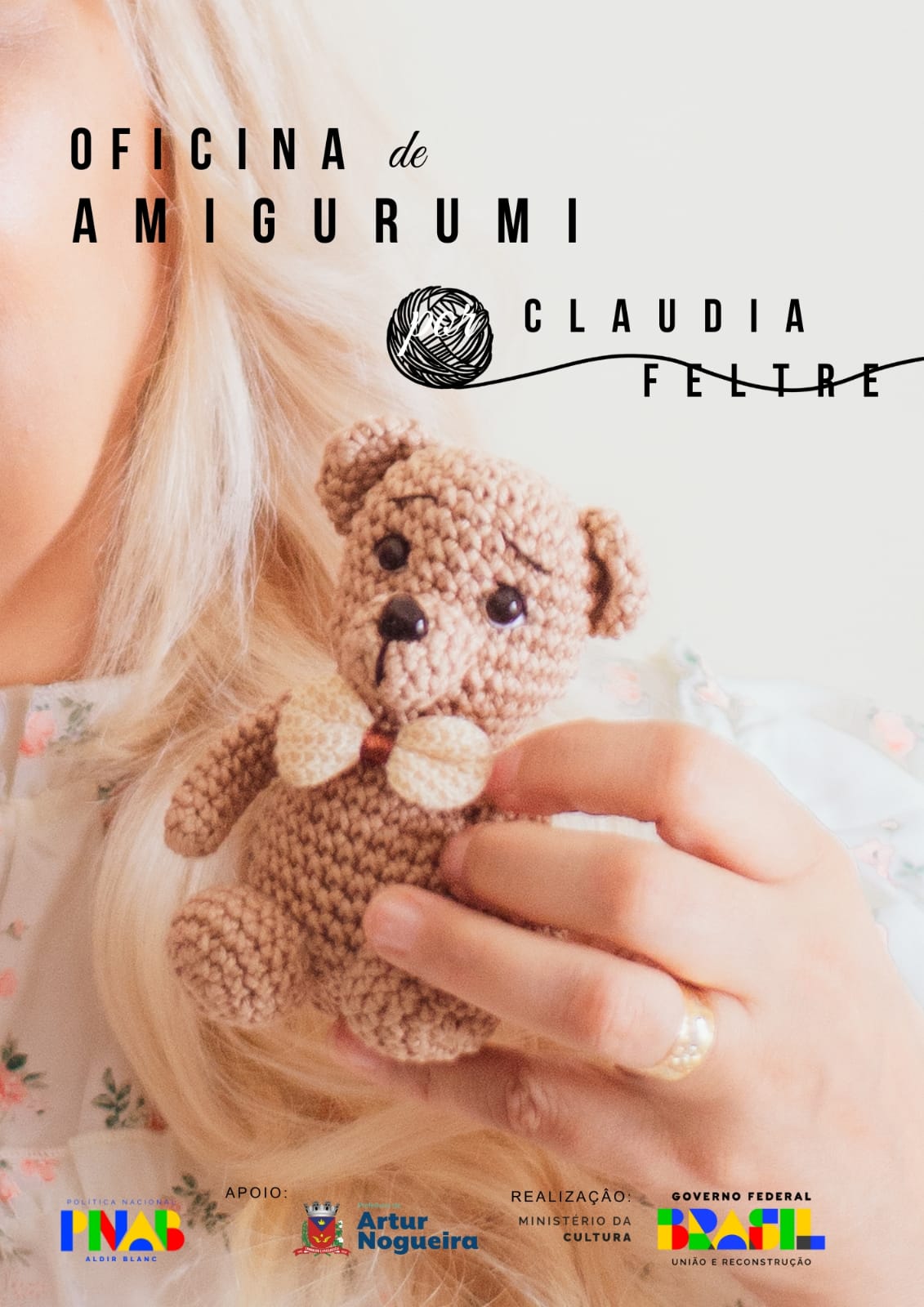 Turma criando amigurumis